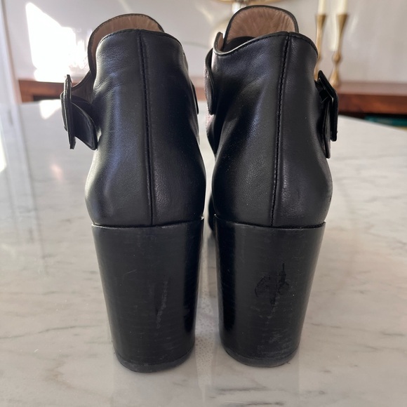 Stuart Weitzman Openface Bootie Size 9 - Picture 2 of 4